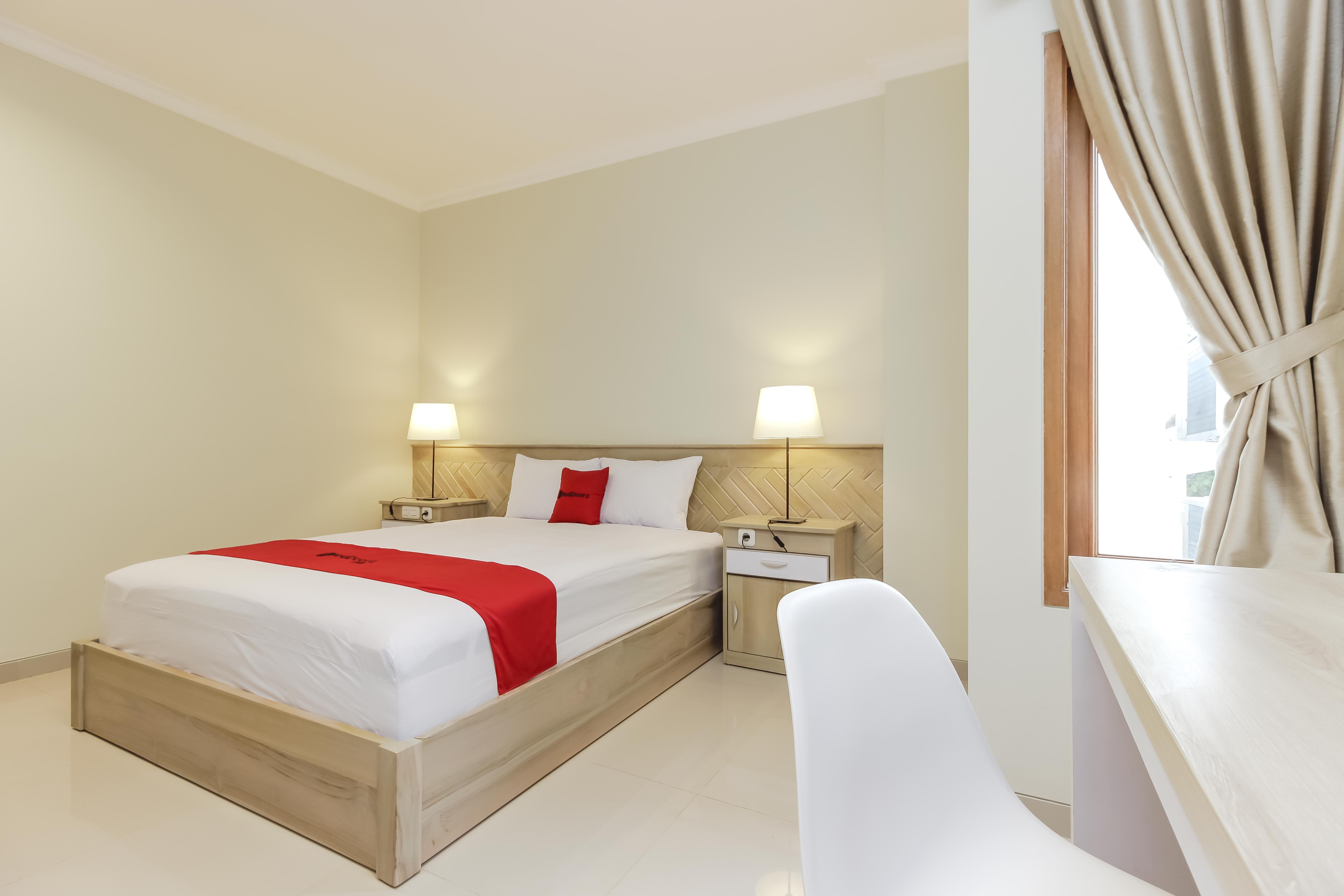 Reddoorz Premium Near Ragunan Zoo 2 Rumah tetamu Jakarta